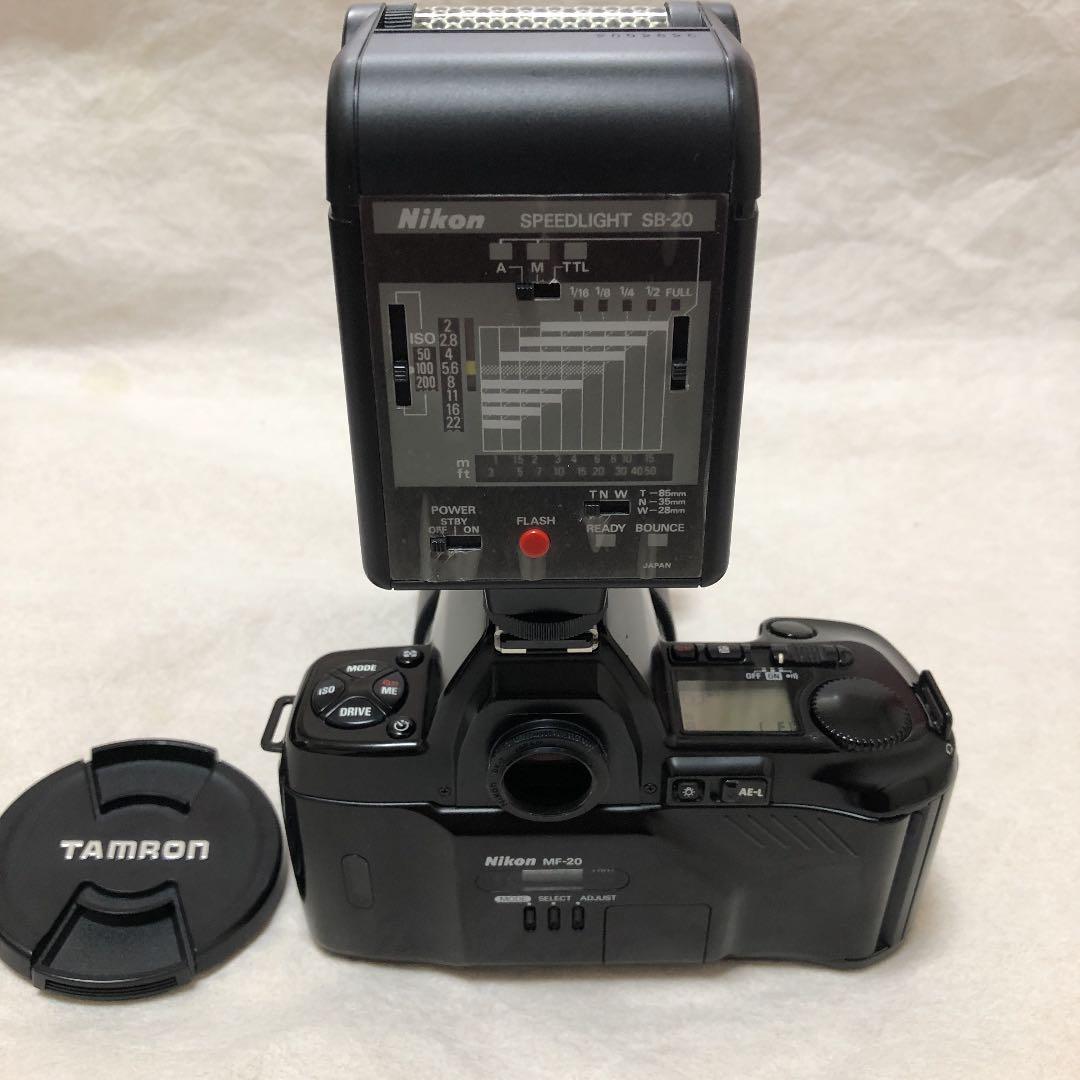 NIKON F801 タムロンズームレンズ　ストロボ付き