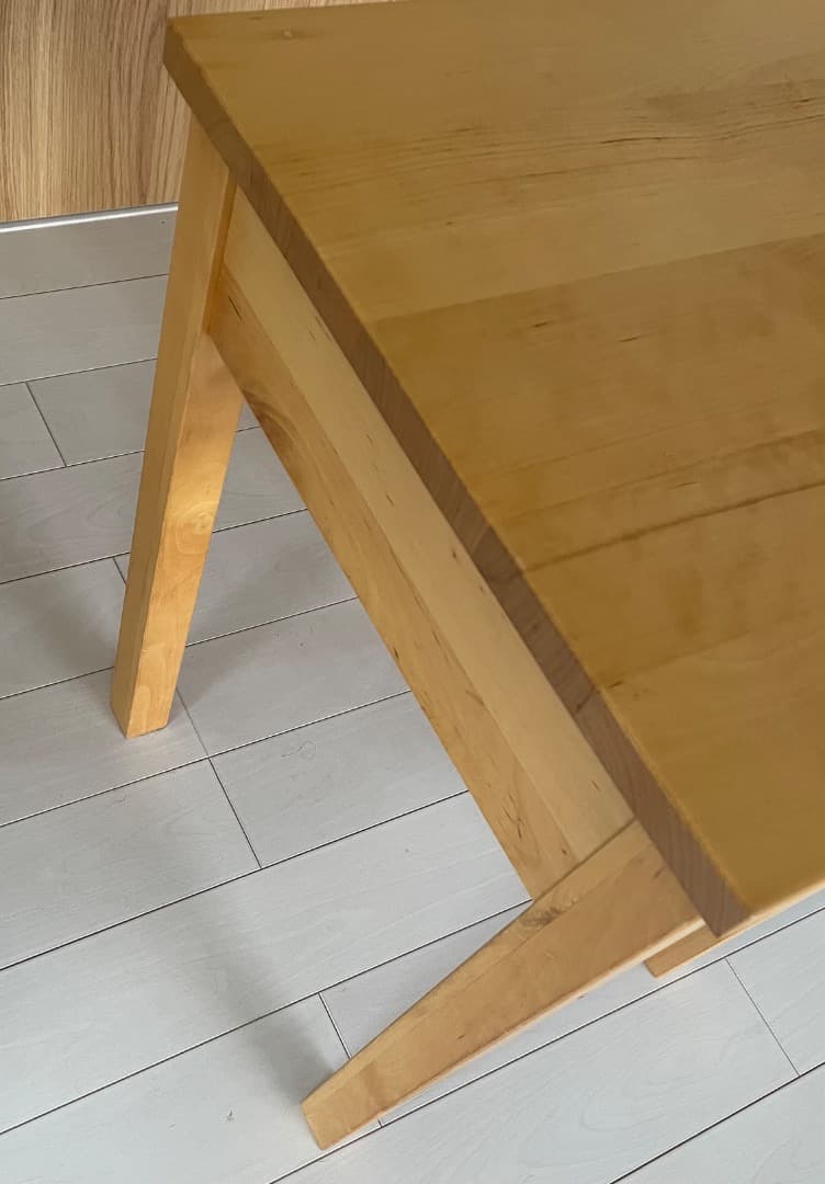 無印良品　サイドテーブル　パーチ材