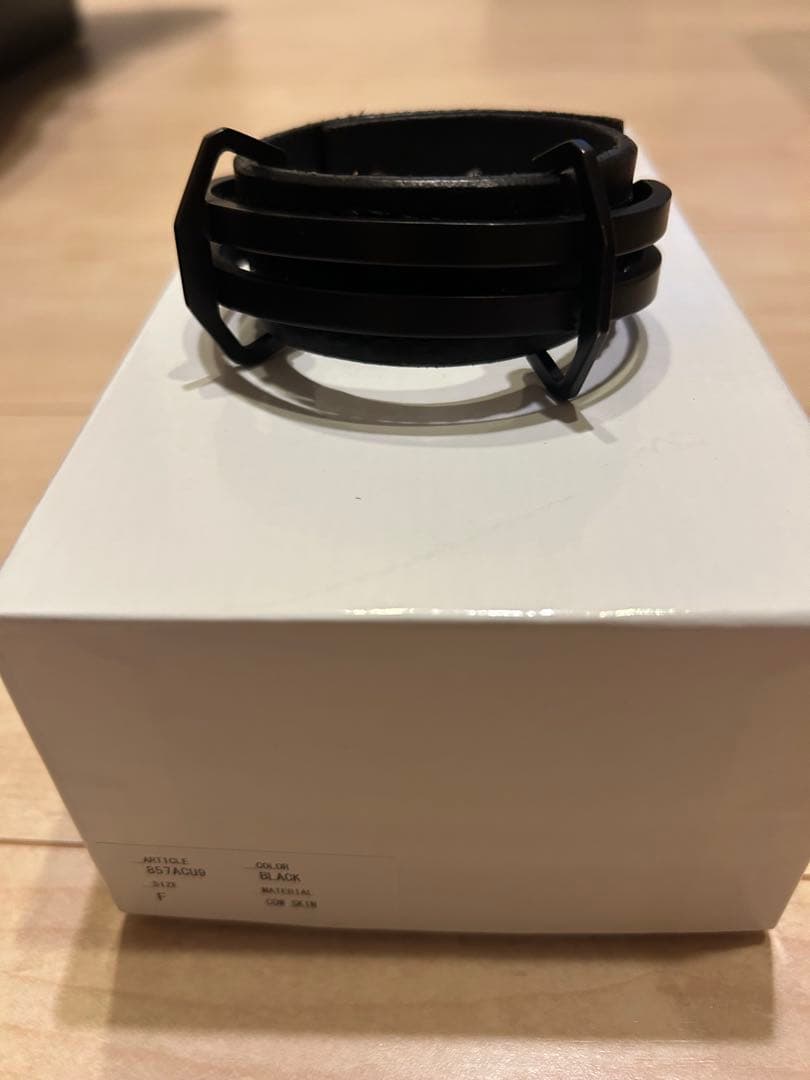 美品！！ユリウス24SSベクトルレザーブレスレット　ブラック