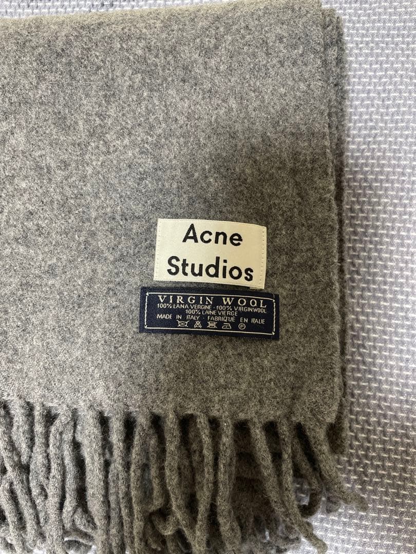 Acne Studios バージンウール マフラー グレー