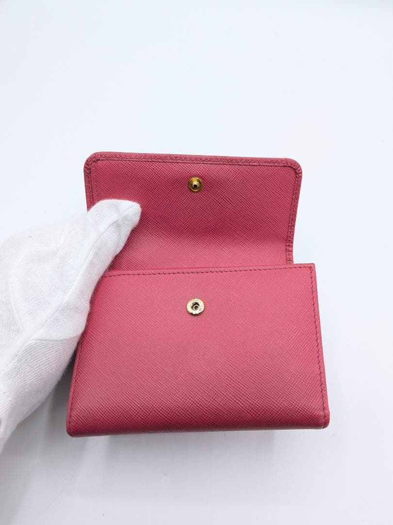 良品✨ プラダ ３つ折り財布 サフィアーノ レザー ピンク 0PG