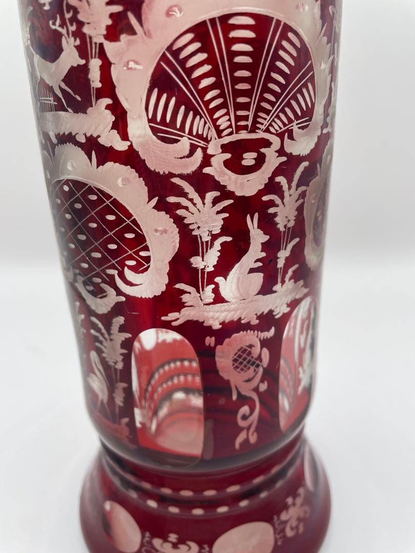 赤色エッチング装飾ガラス