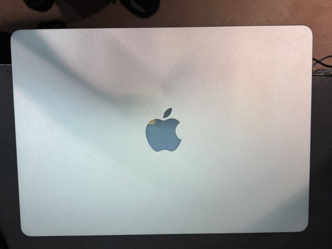 MacBook Air M2 2022 8G 512GB 13インチ　早い者勝ち