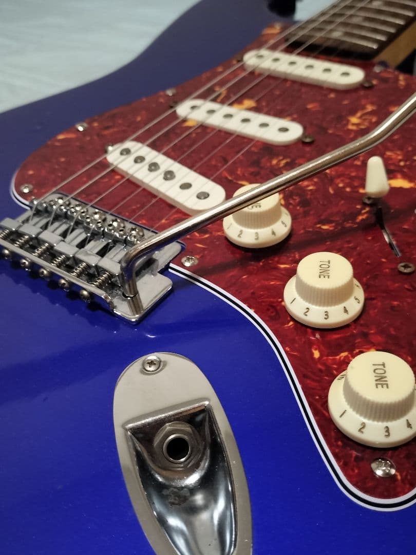 Squier ストラト Affinity 青 ケース付き 初心者最適