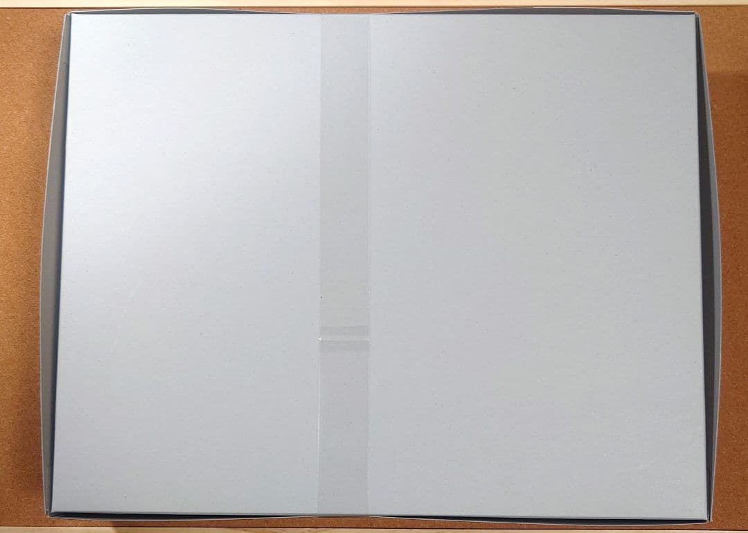 B*o様 新品・メル便・箱包） 1/1000 戦闘航宙母艦 ヒュウガ　宇宙戦艦ヤ