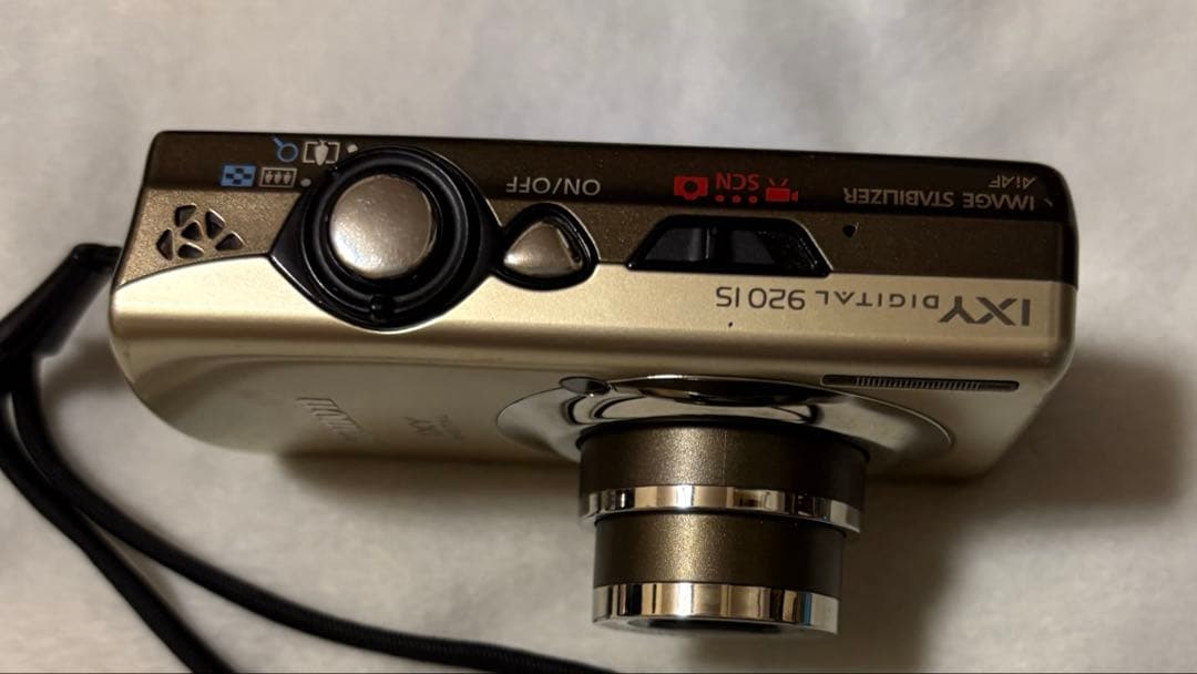 Canon IXY DIGITAL 920IS ゴールド