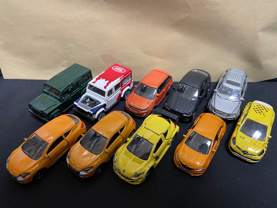大量　マジョレット製ミニカー　まとめ売り　84台セット　1/64