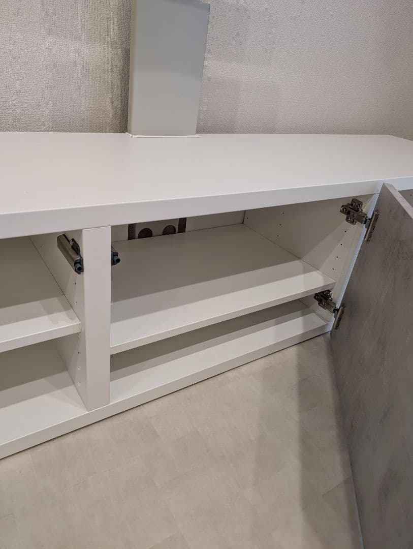 IKEA テレビ台　ベストー（ライトグレー）