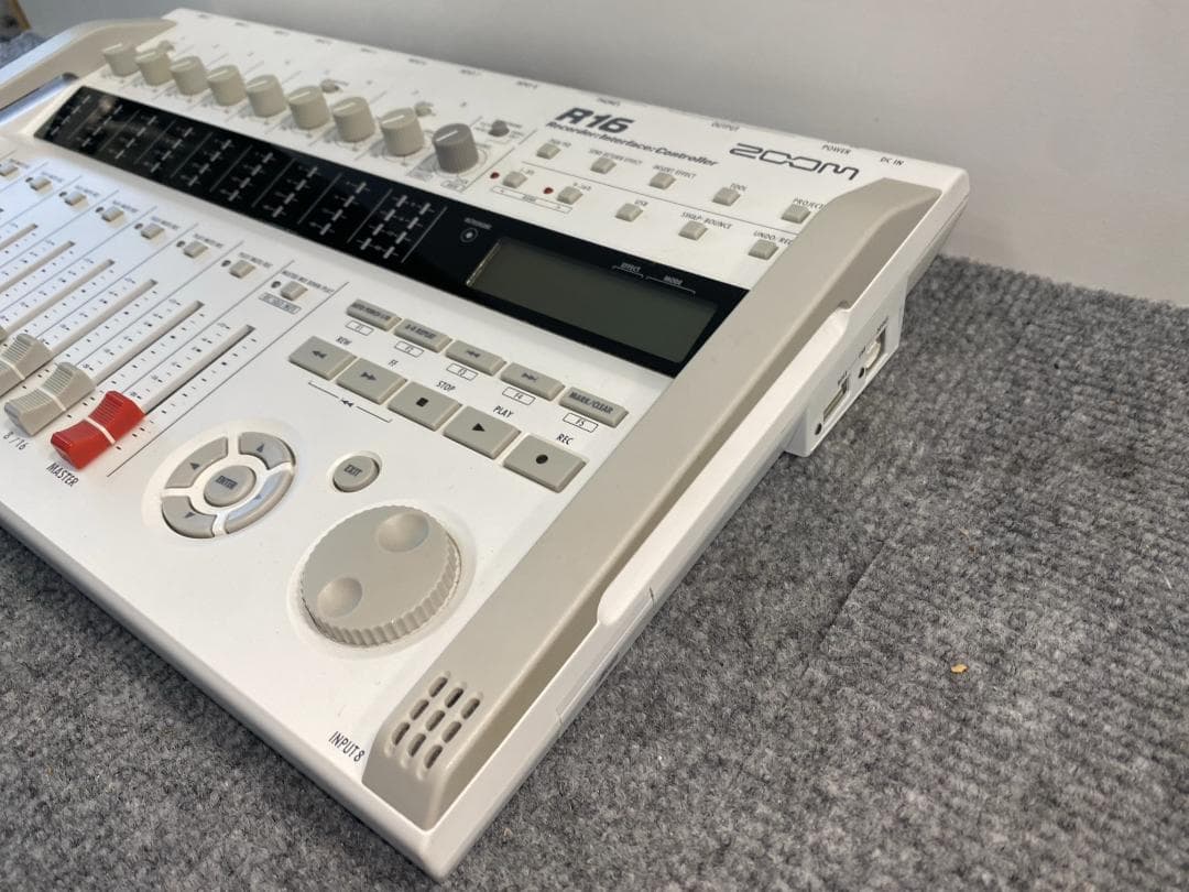 ZOOM R16 MTR マルチトラックレコーダー