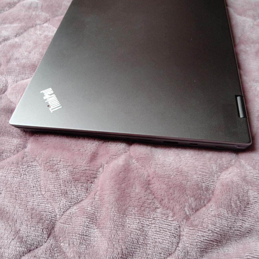 レノボ　ThinkPad スリムノートPC　Office 搭載
