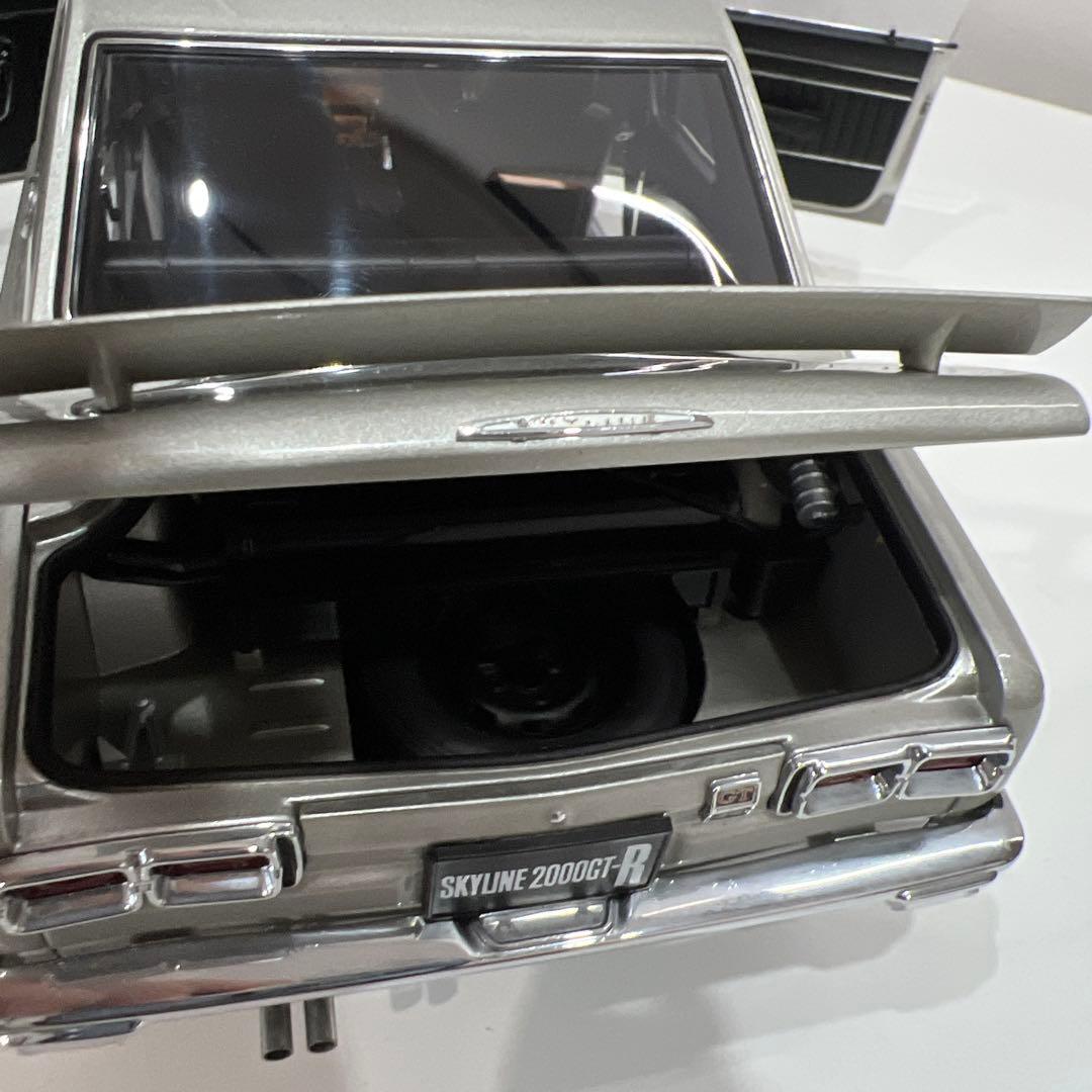 AUTOart 日産1/18 スカイライン2000 GT-R ハコスカ