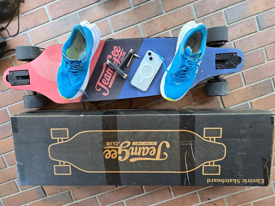 TeamGee H9 電動スケボー スケートボード　ロング 軽量薄型ハイスペック