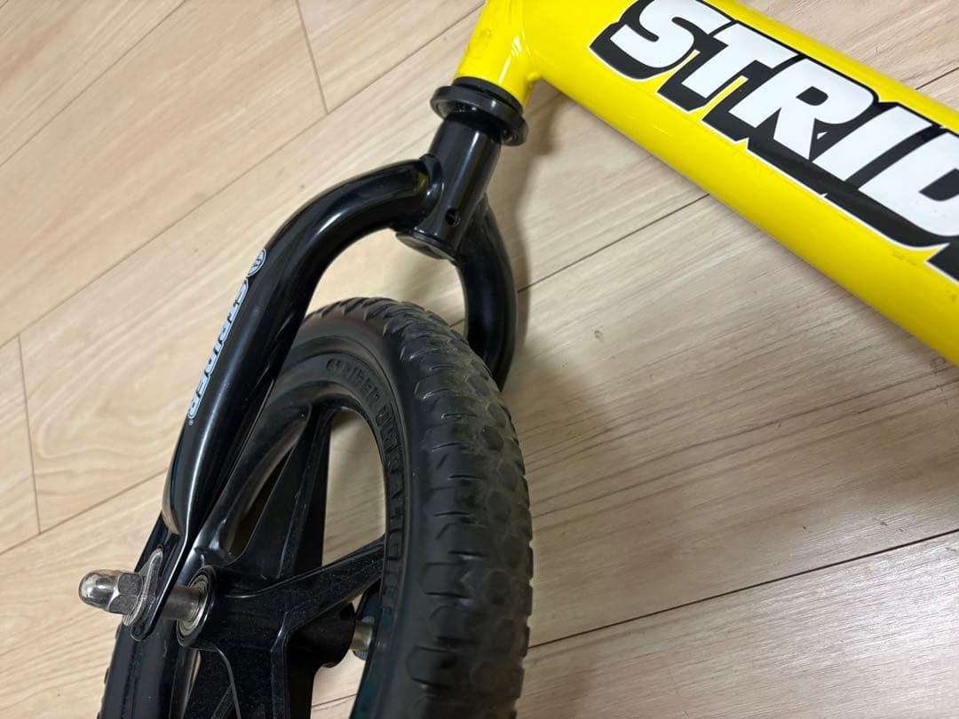 ストライダー スポーツモデル 12インチ イエロー