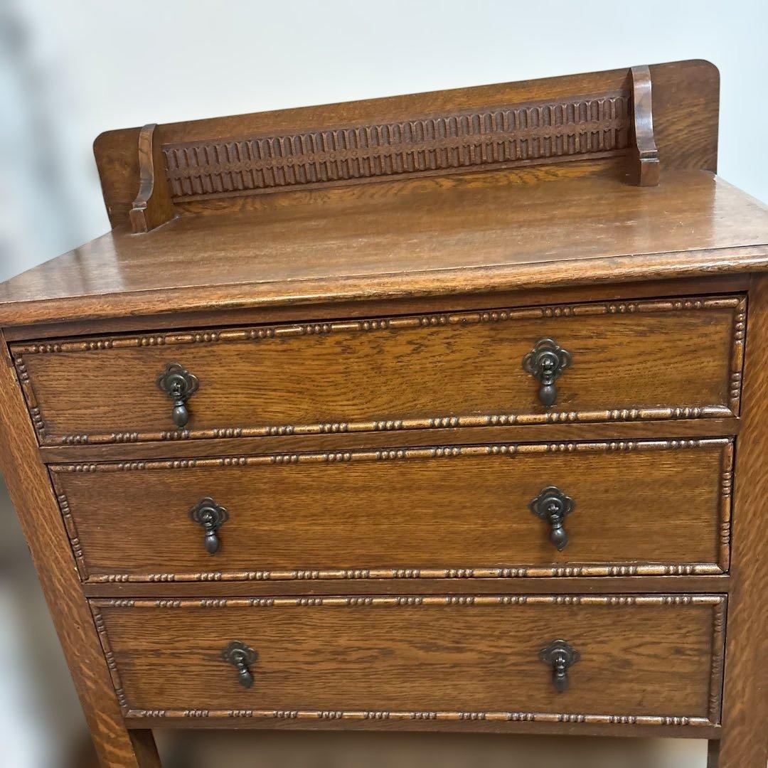 イギリス　ヴィンテージ　オーク材 3段チェスト