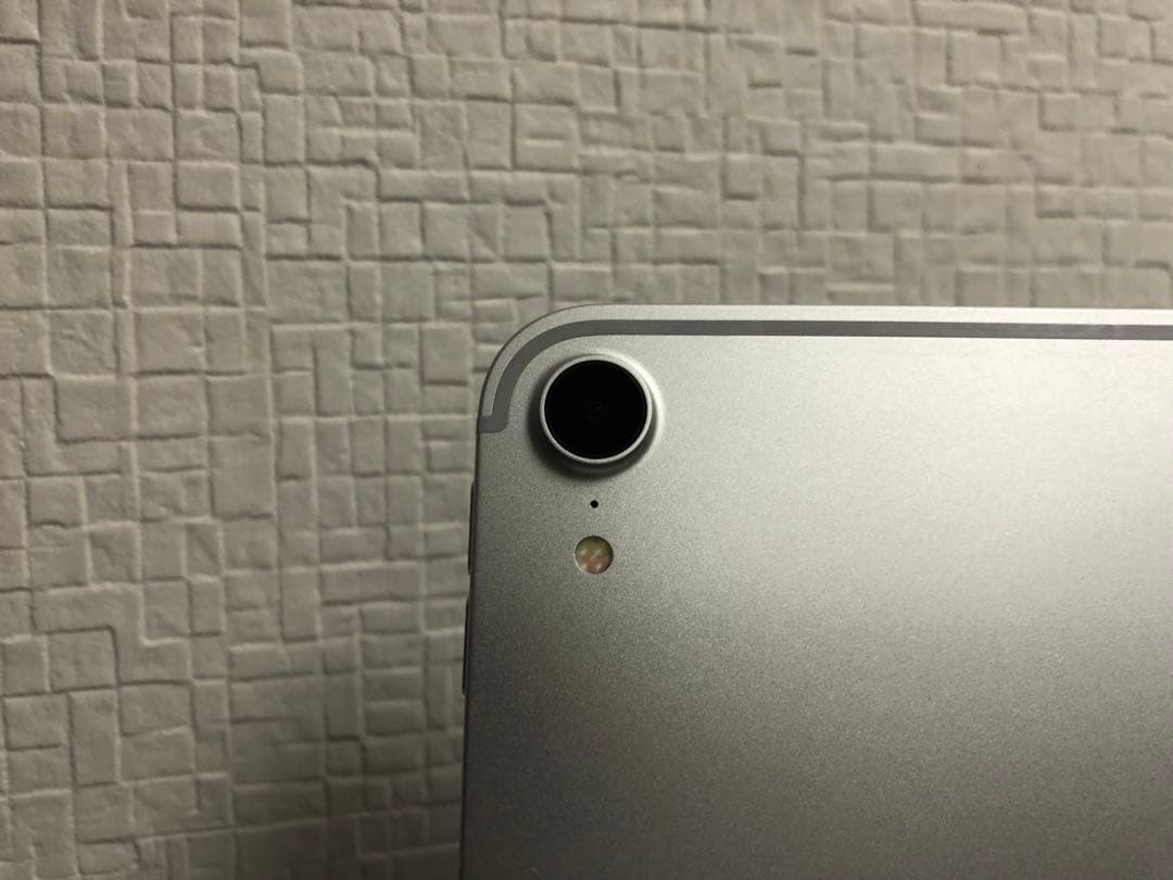 iPad Pro 12.9インチ (第3世代) 256GB SIMフリー N50