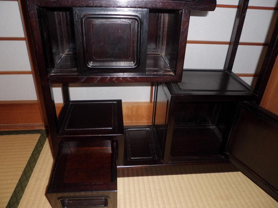 【奈良県旧家所蔵品】小振りな飾り棚　茶棚　茶箪笥　違い棚（54×54×20cm）