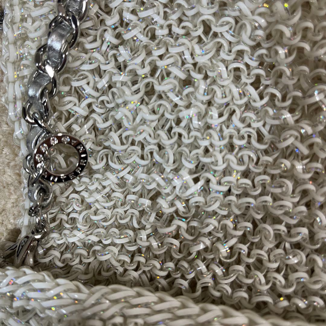 アンテプリマ　シルバーホワイト　ショルダーバッグ