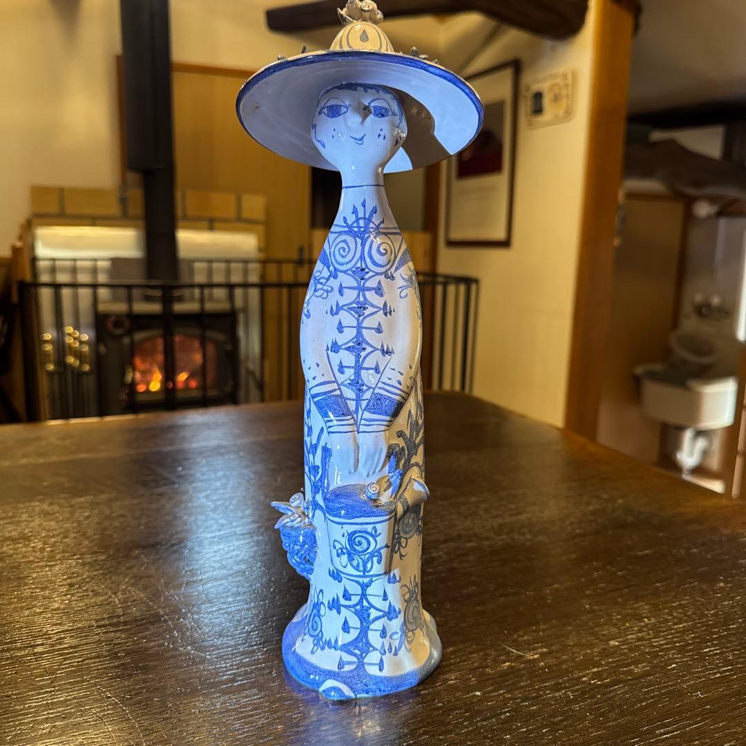 ビヨンヴィンブラッド　陶器人形　花
