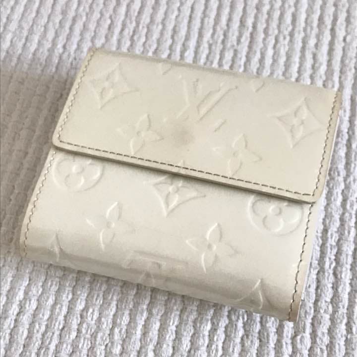 ルイヴィトン 二つ折り財布 Wホック