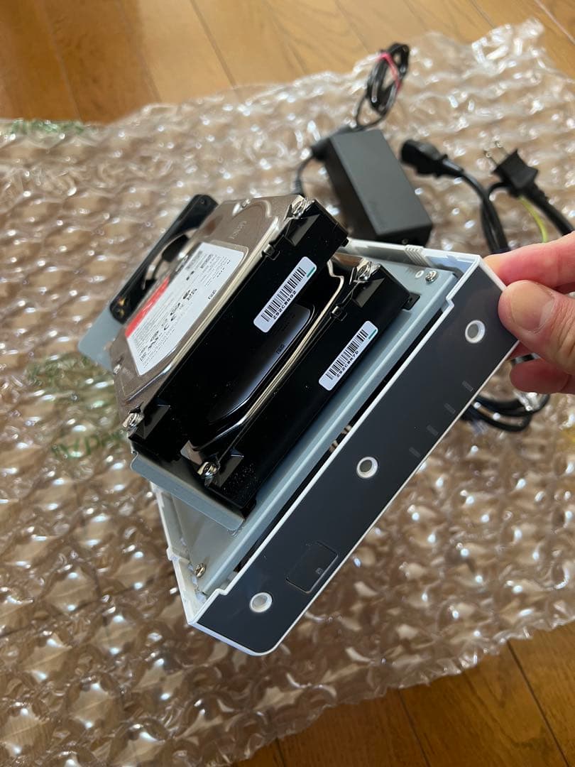 Synology DS220j HDD4TB搭載済