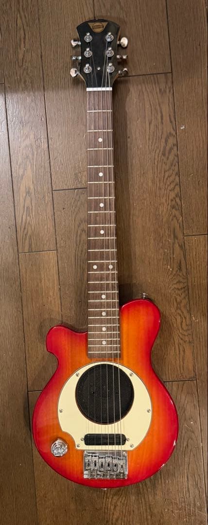 pignoseギター　レフティ 左利き　内蔵スピーカー付きエレキギター　ロゴなし