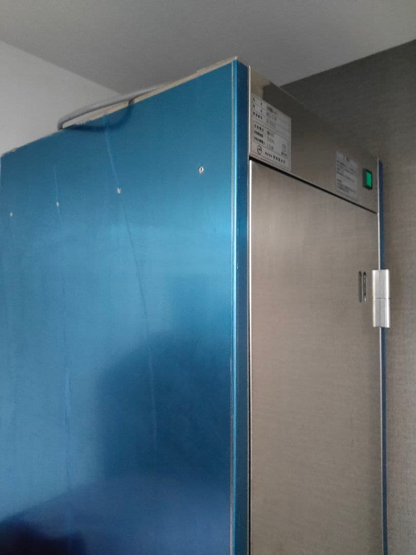 業務用　白衣殺菌ロッカー　MECL-01NR