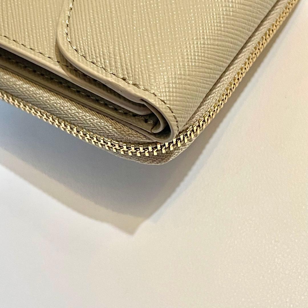 新品未使用✨agnes b. 折り財布 三つ折り ロゴ金具 レザー ベージュ