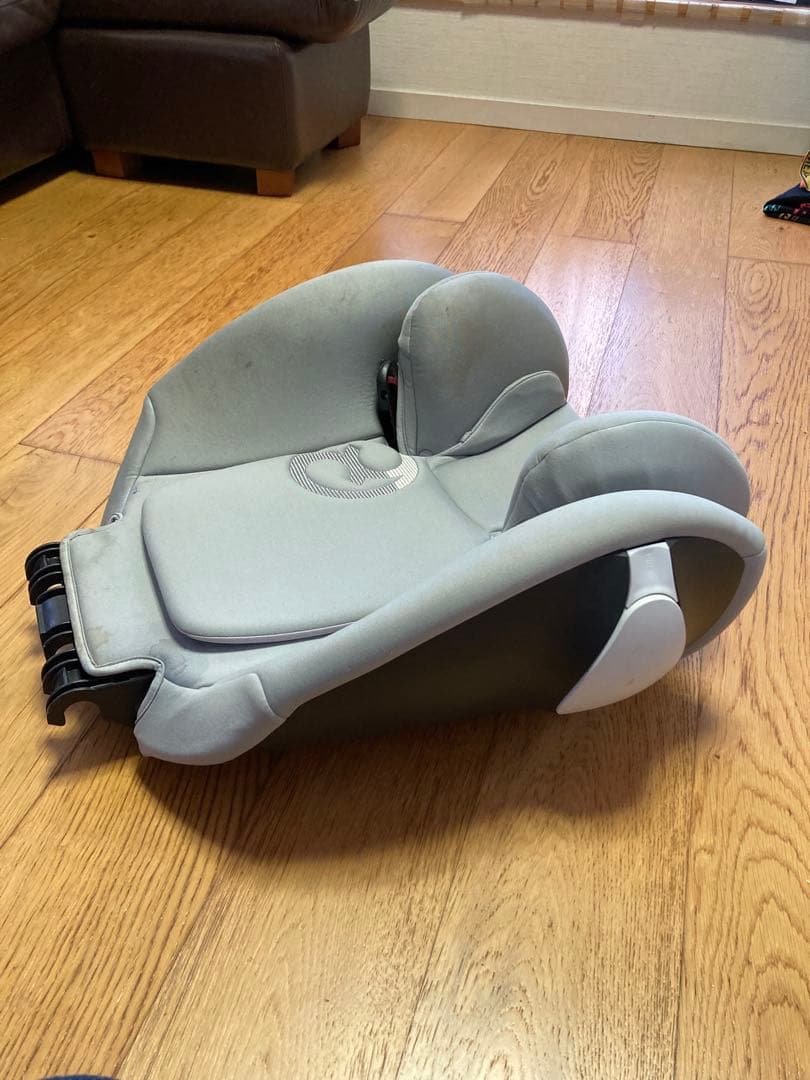 Cybex チャイルドシート グレー isofix