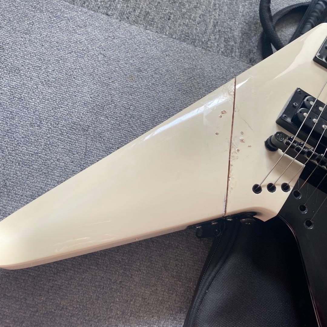 DEENGUITARS マイケルシェンカーモデルフライングV 専用ケース付改造品