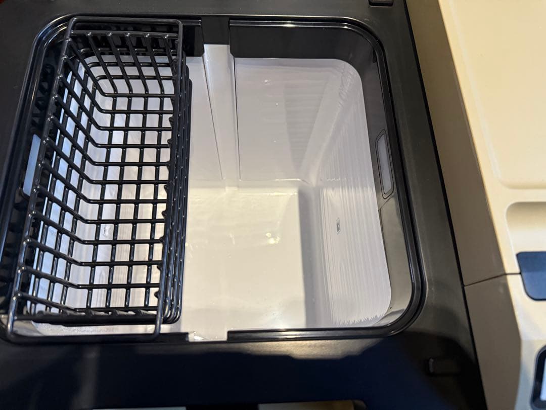 HiKOKI コードレス冷温庫 UL 18DC