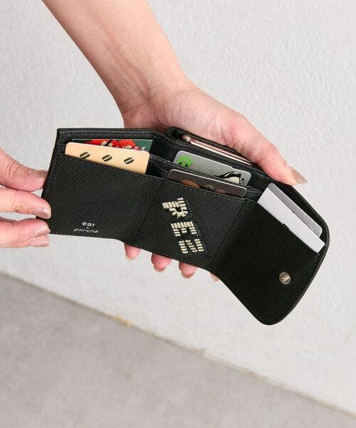 イアパピヨネ「PEZ ×ear」本革/コラボ三つ折りがま口財布