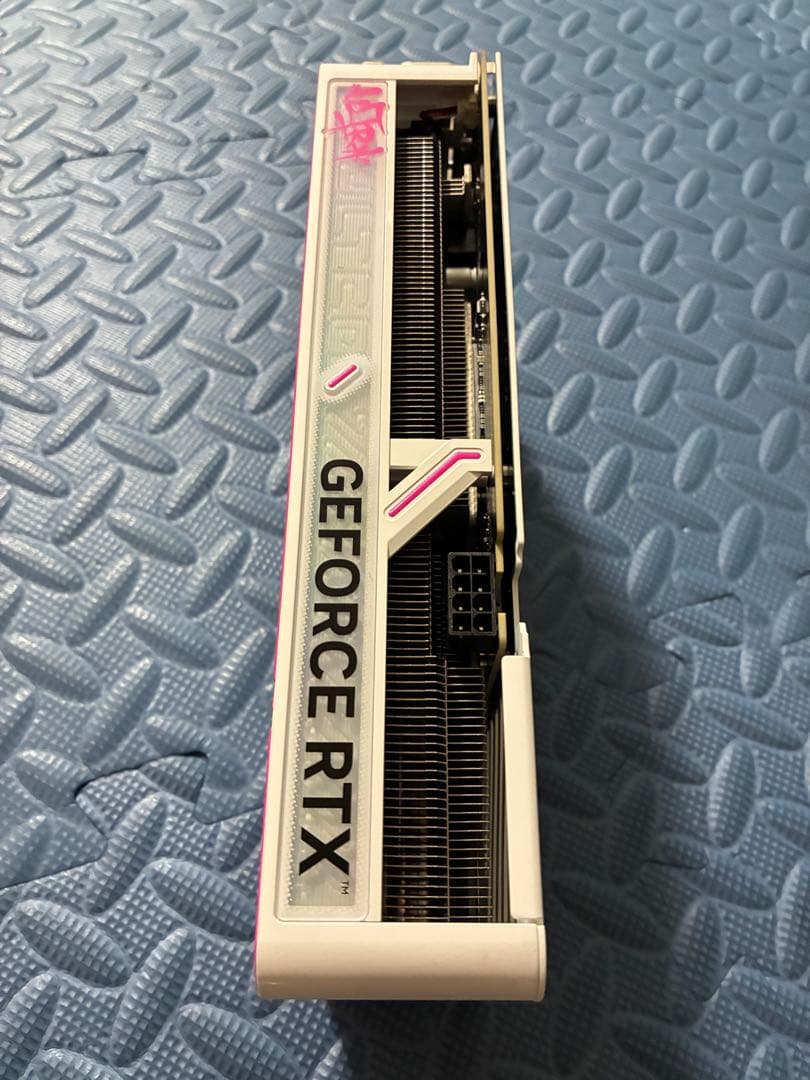 グラフィックボード・グラボ・ビデオカード COLORFUL RTX 5060 Ti Ultra W DUO OC 16GB