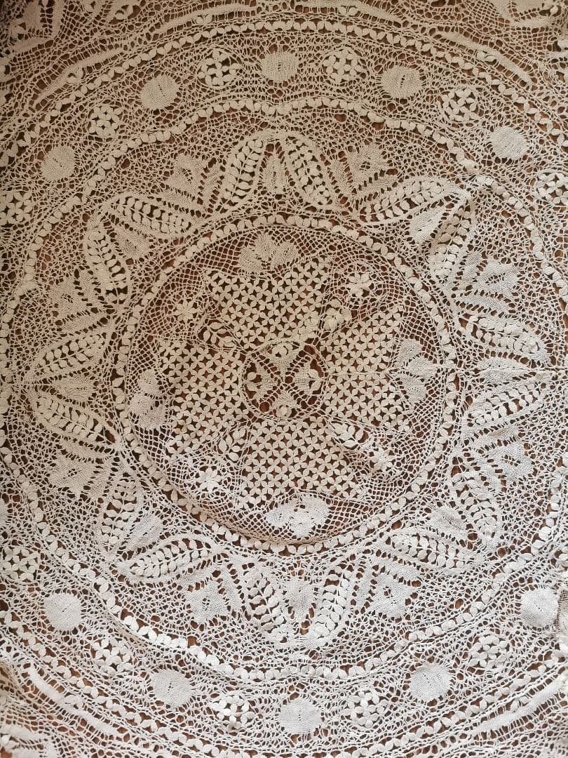 アンティークマルチーズレース 美しいエクリュφ75㎝見事なラージラウンドドイリー