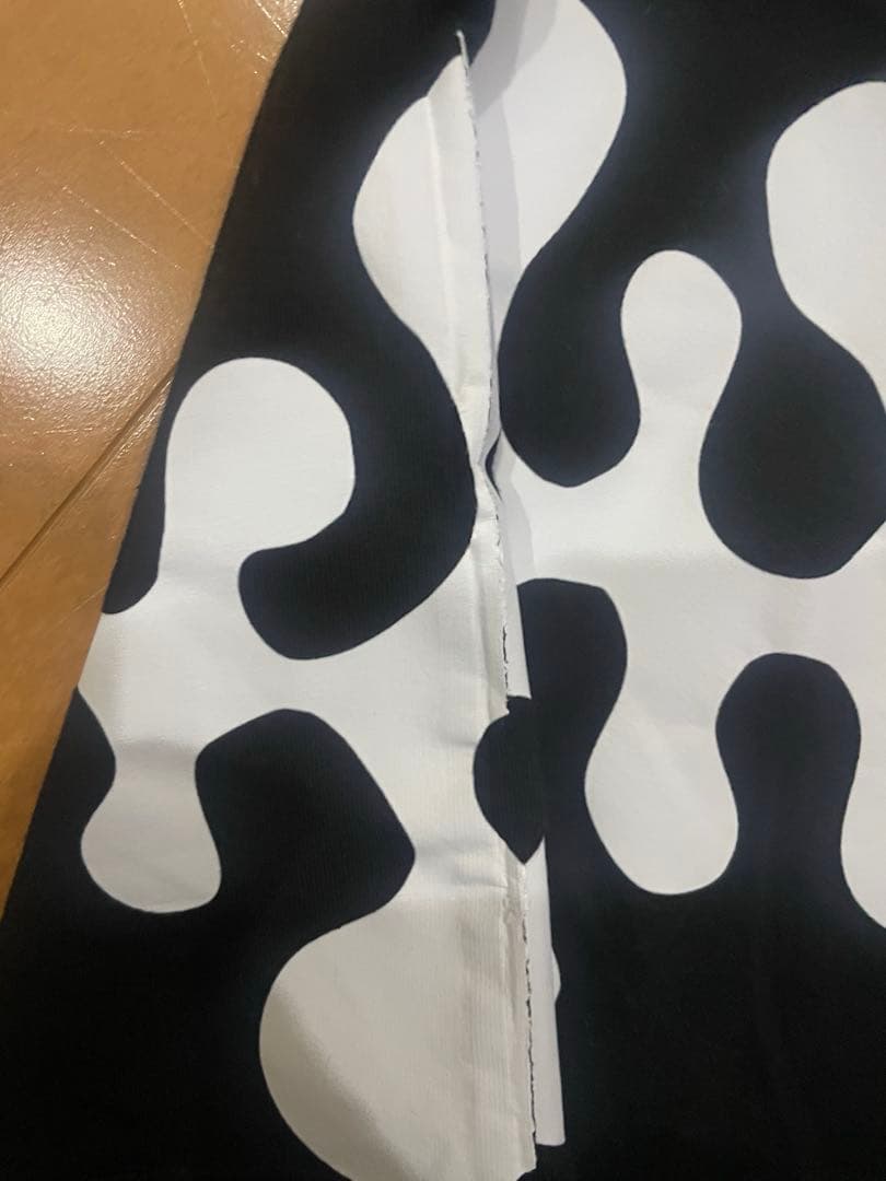 【極希少】LONCINO ロンチーノ UNEUNE グラフィックTシャツ S 黒