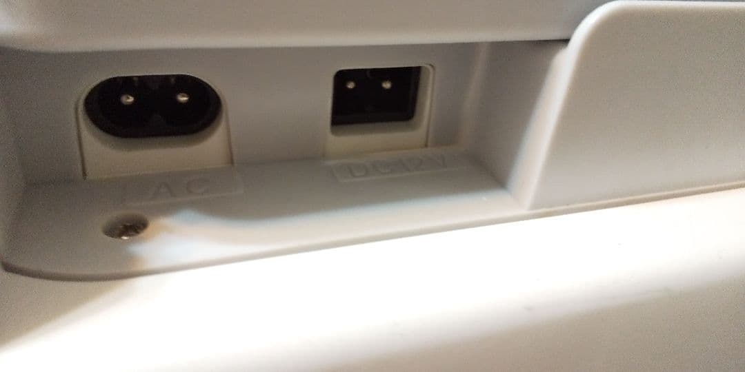 暖かくも冷たくも出来て➰年中大活躍♥️ツインバードポータブル温冷蔵庫