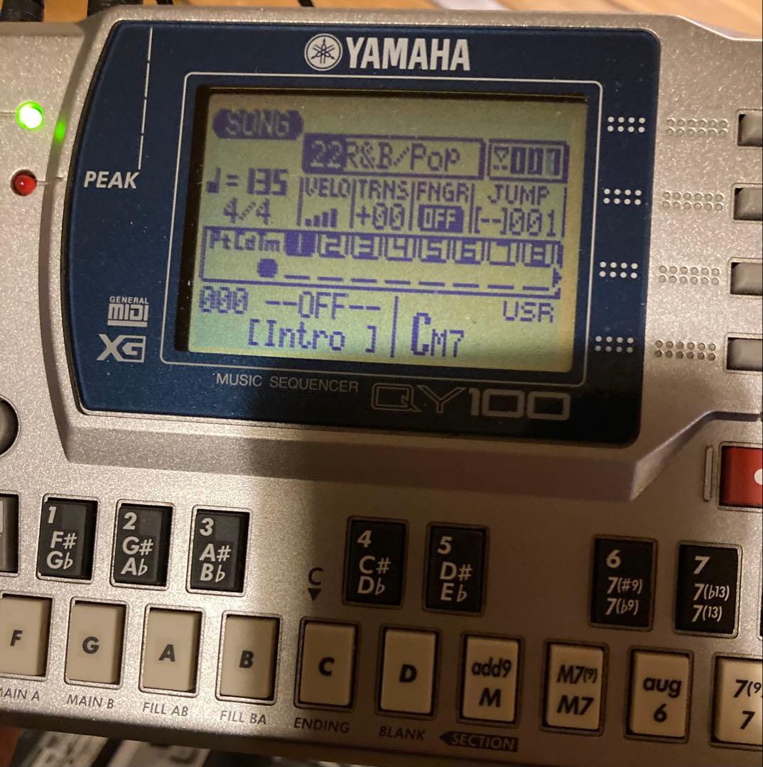 ヤマハYamaha QY100 音楽シーケンサー