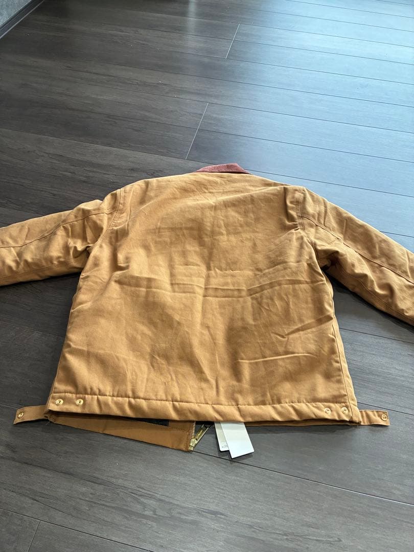 Carhartt ブラウンジャケット
