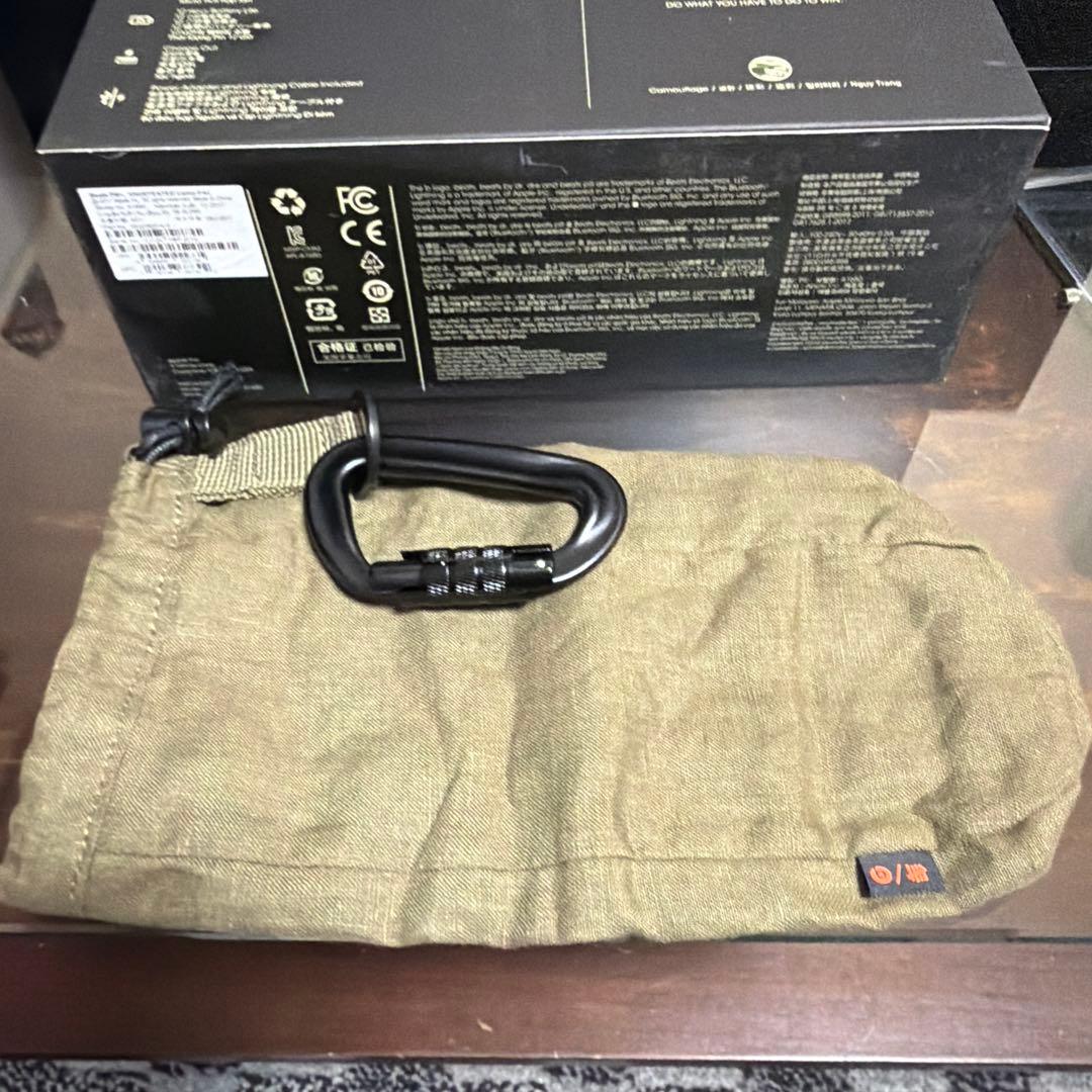 Beats Pill+ 迷彩ワイヤレススピーカー