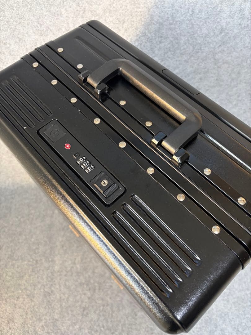 【タビトラ】スーツケース　キャリーカート USBポート付き