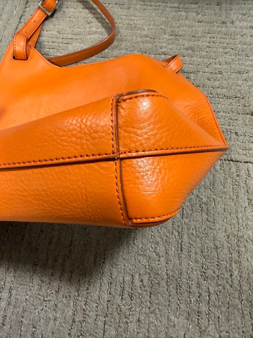 HIROFU オレンジ　レザーショルダーバッグ