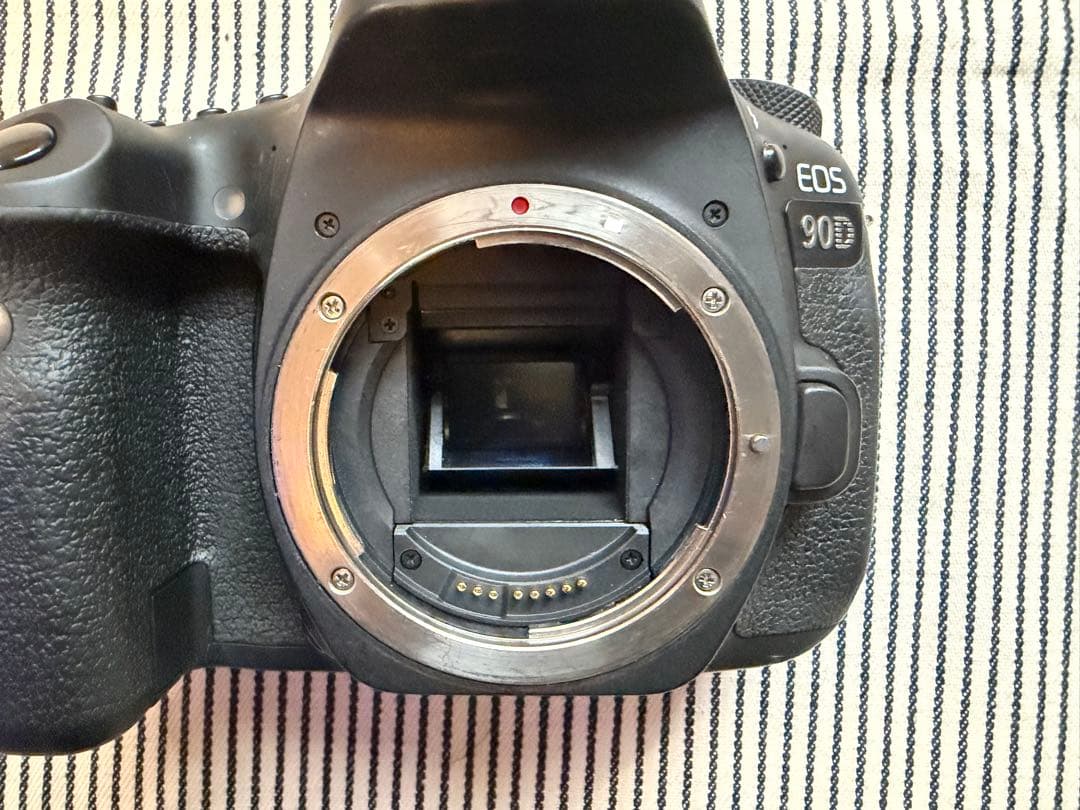 Canon EOS 90D ボディ 一眼レフカメラ