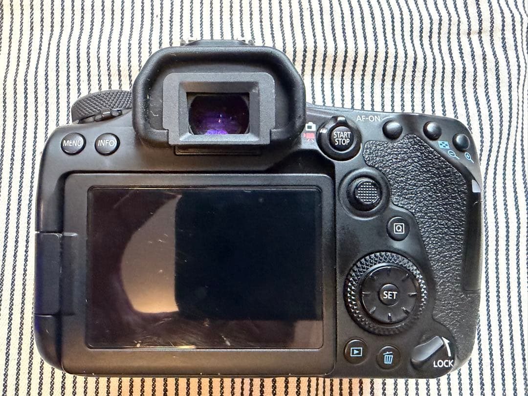 Canon EOS 90D ボディ 一眼レフカメラ