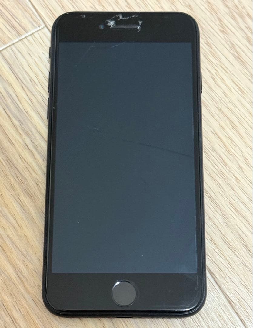 iPhoneSE 3rd ブラックver 64G