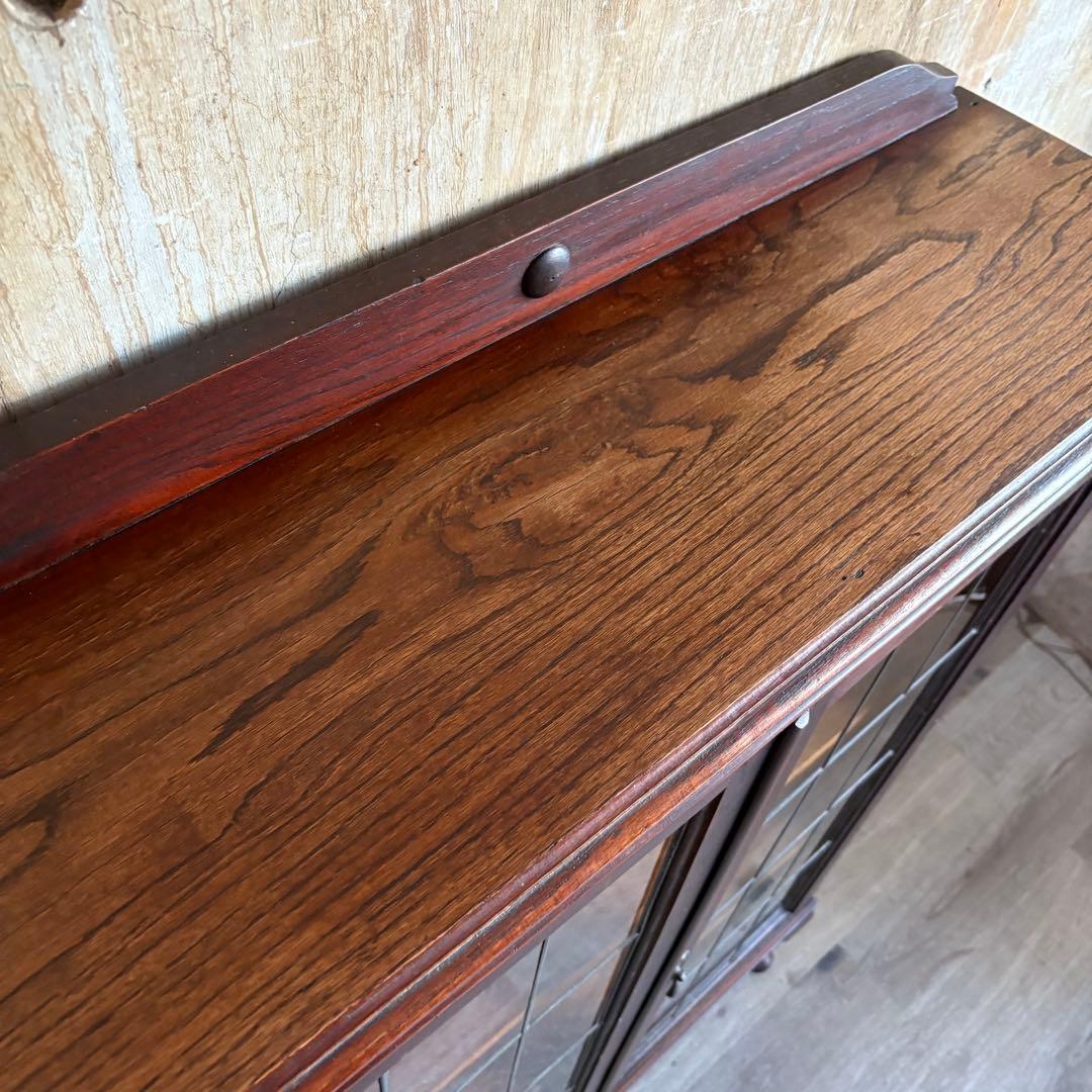 英国アンティーク　ヴィンテージ ブックシェルフ　猫脚キャビネット　クラシック