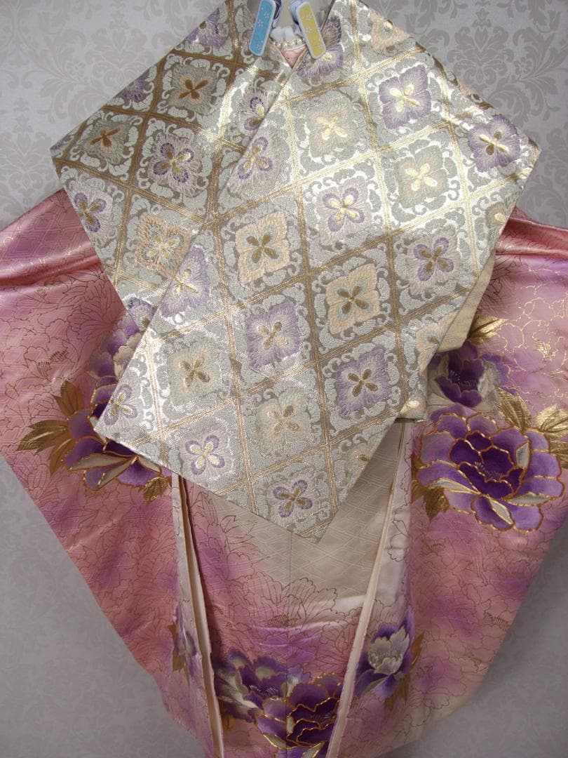 ぷっくり手刺繍の大輪牡丹　振袖フルセット　ｍ43　成人式