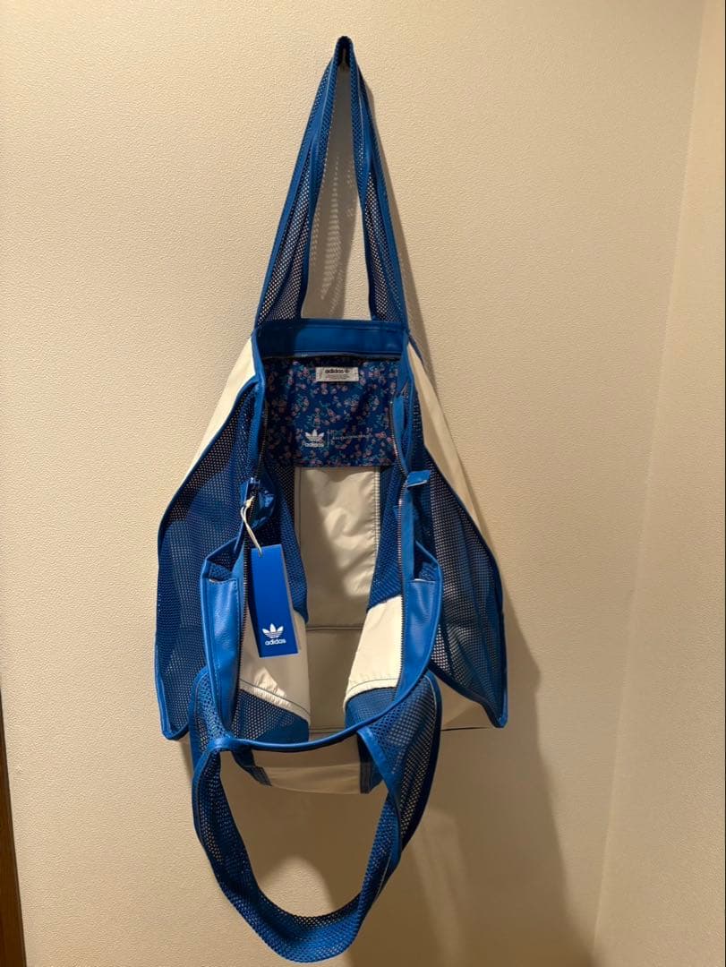 adidas originalsクセニアシュナイダーSHOPPER.トートバッグ