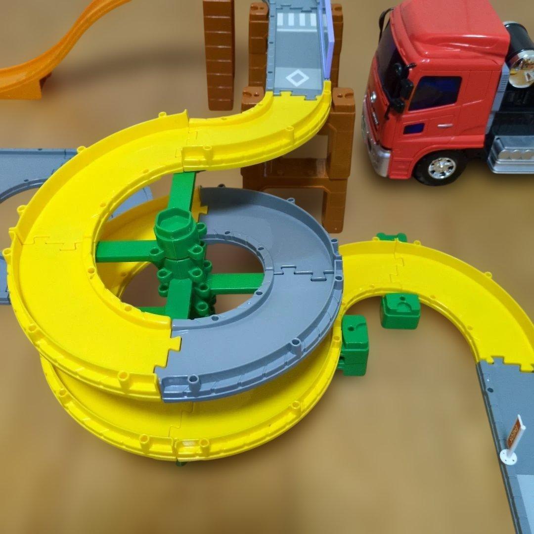 トミカ 道路コース やまみちドライブ　トミカビルディング