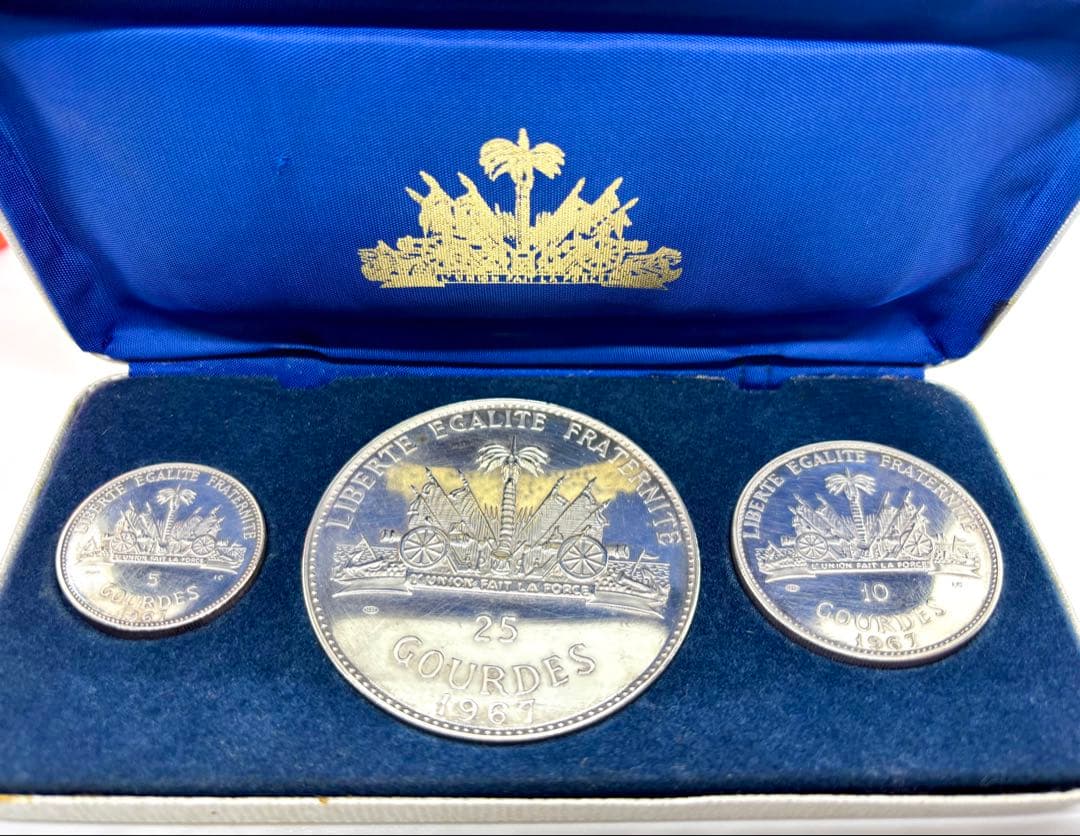 #ハイチ共和国　25.10.5グルード銀貨セット　専用ケース付き