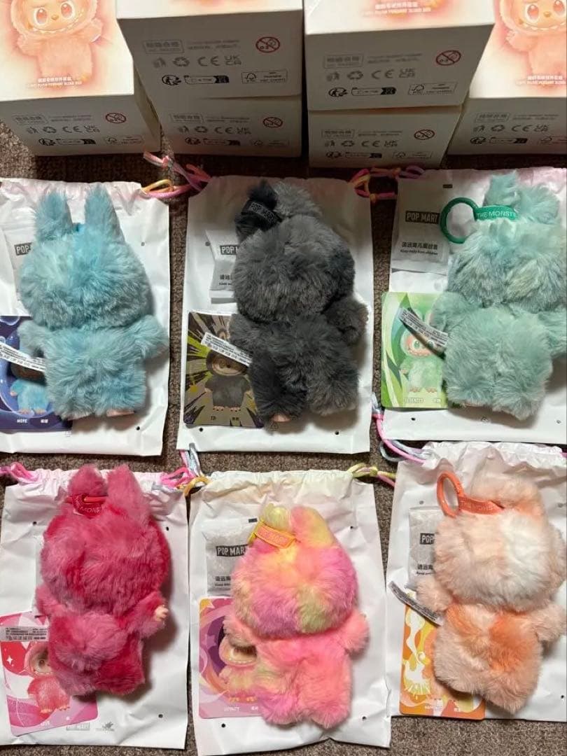 t*読様 正規品！　ラブブ　エナジー　6体　セット　シークレット入り　POP N