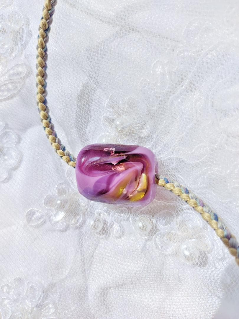 吉田正子トンボ玉（貳拾貳）　「江戸組み紐」ネックレス　ガラス玉に込めた日本画